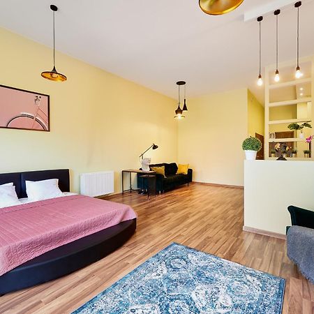 Lumina Loft Tymienieckiego With A View Of The Lake Lodz  Ngoại thất bức ảnh
